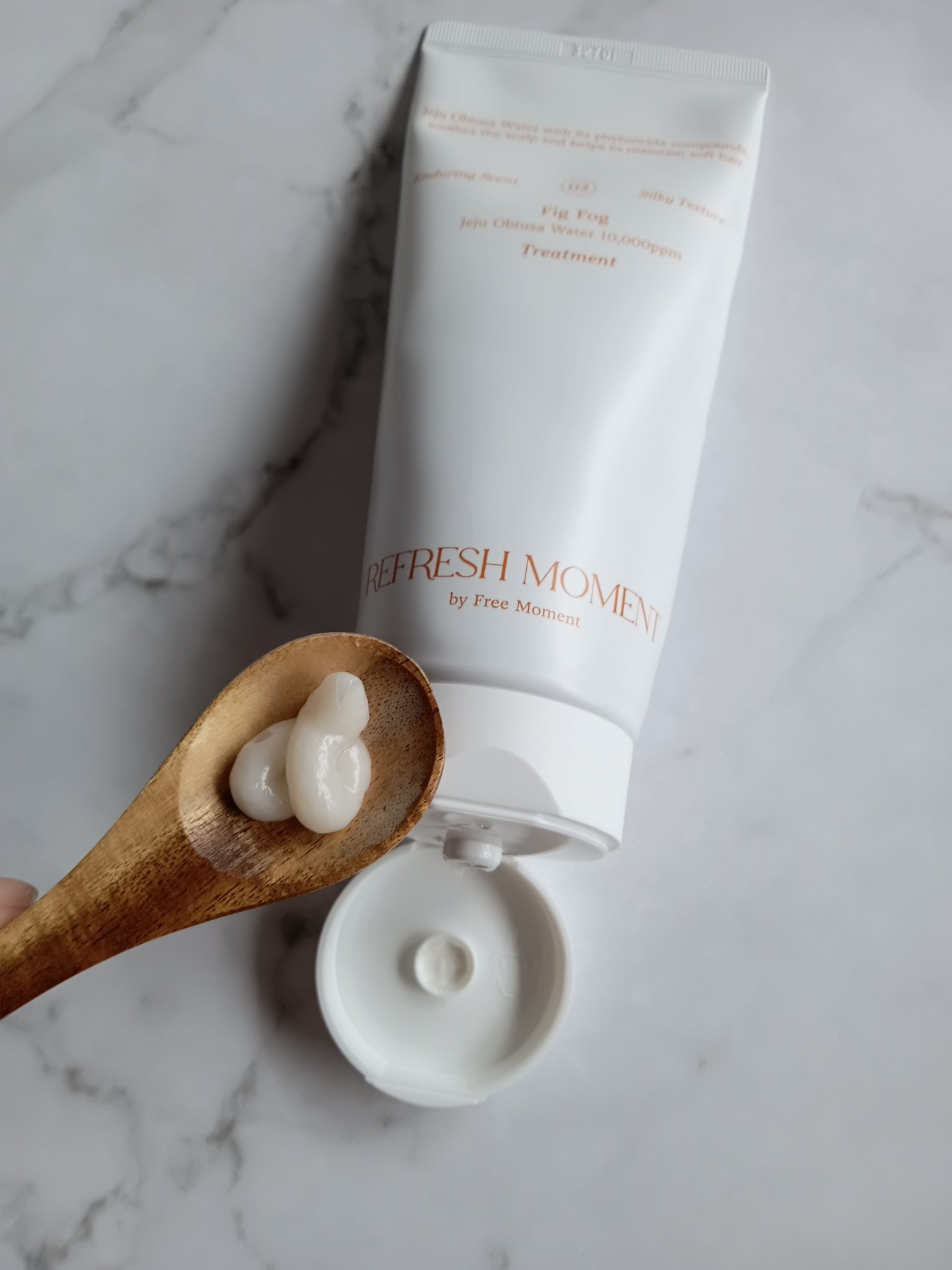 リフレッシュモーメントパフュームシャンプー/トリートメント Fig Fog/Free Moment /市販シャンプーを使ったクチコミ（3枚目）