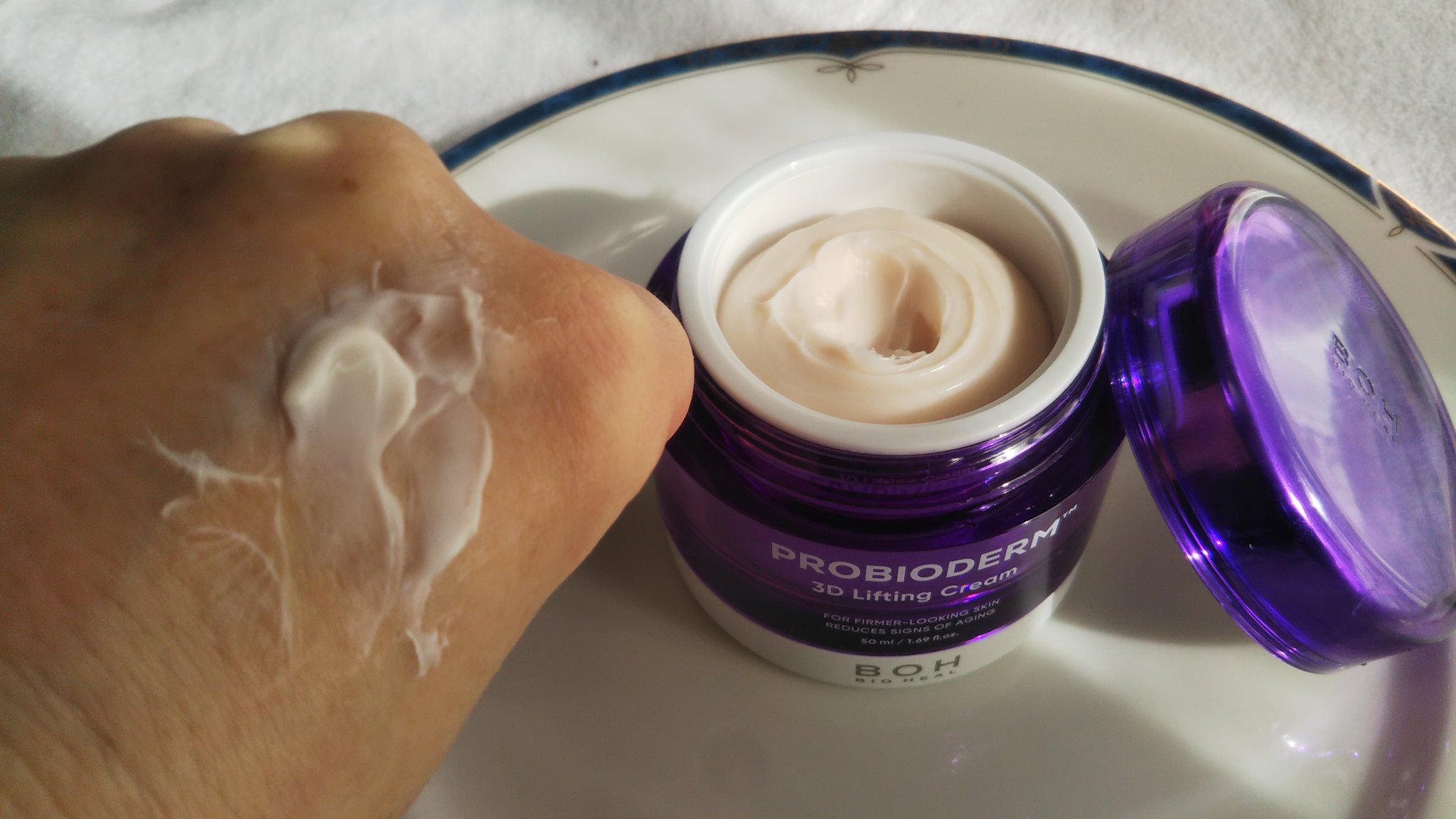 バイオヒールボ プロバイオダーム 3Dリフティングクリーム/BIOHEAL BOH/フェイスクリームを使ったクチコミ（2枚目）