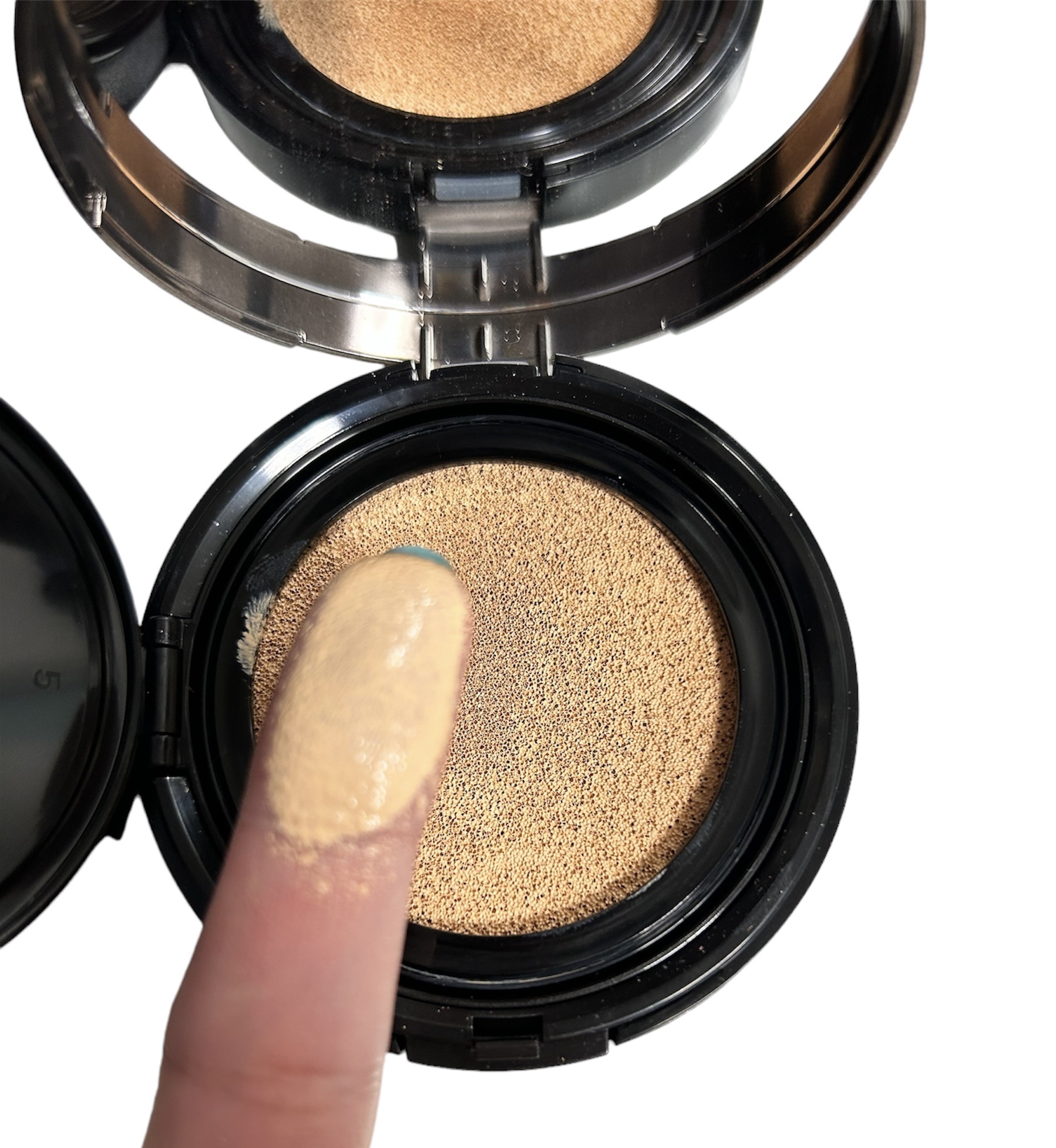 ウルトラシーンカバー クッションファンデーション 21号 ライトベージュ/dearglam/クッションファンデーションを使ったクチコミ（2枚目）