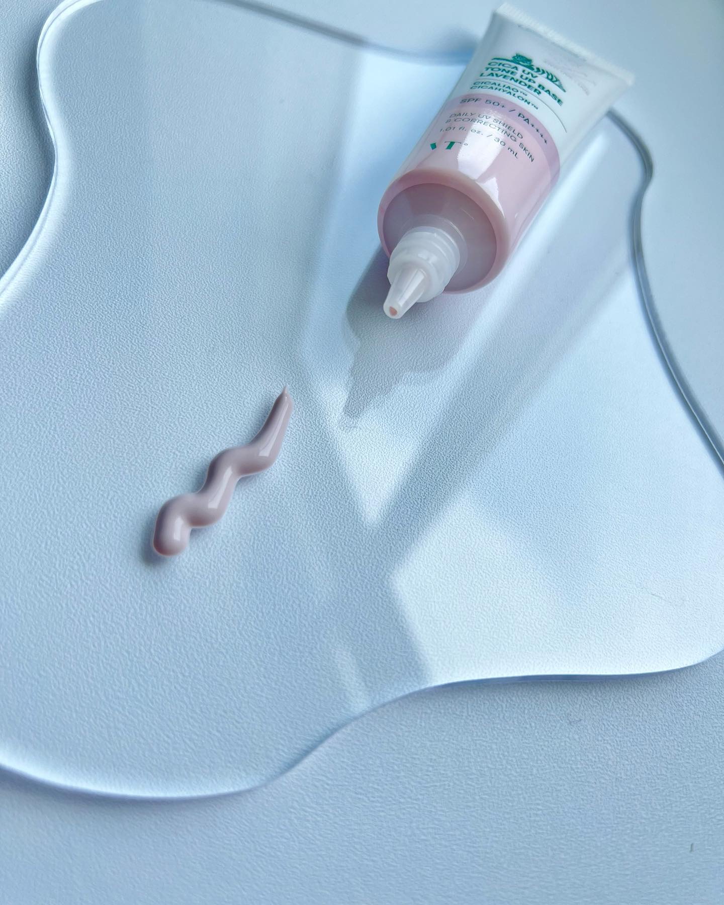 CICA UVトーンアップベース ラベンダー/VT/化粧下地を使ったクチコミ（2枚目）