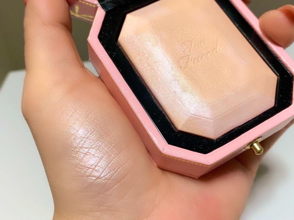 ダイヤモンドライト マルチユース ハイライター/Too Faced/パウダーハイライトを使ったクチコミ(2枚目)