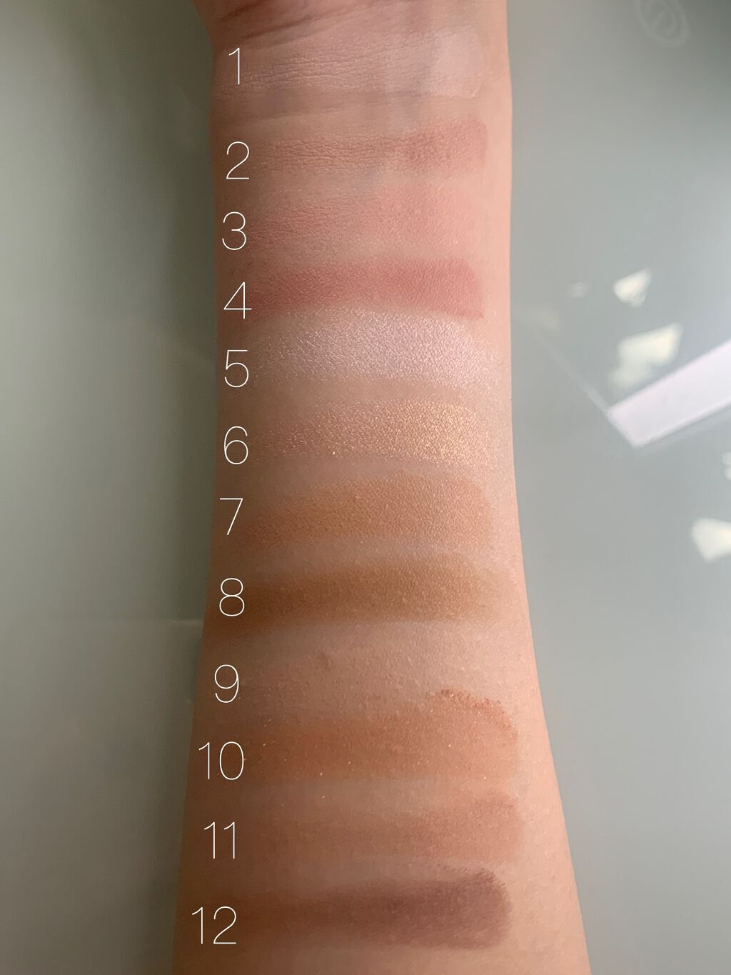 ソフトブラーリングアイパレット/wakemake/アイシャドウパレットを使ったクチコミ(3枚目)