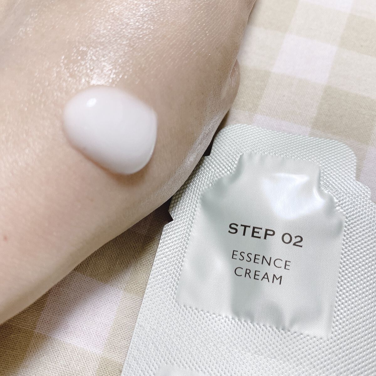 ディープモイスチャー マスク　(ケアクリーム付き)/cerXcer/シートマスク・パックを使ったクチコミ（3枚目）