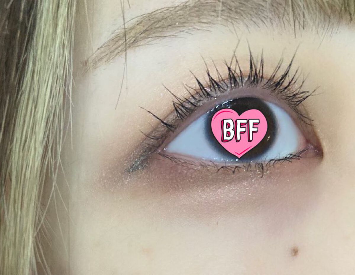 うららちゃん on LIPS 「束感まつげの作り方1.まつ毛の毛流れを整える2·まつ毛をあげる..」(1枚目)