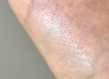 ボーム エサンシエル/CHANEL/スティックハイライトを使ったクチコミ(2枚目)