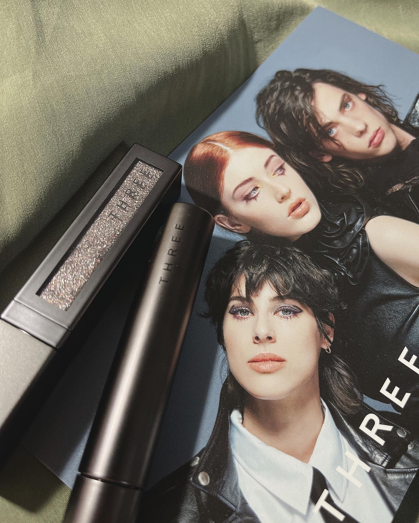 THREE ユナイテッドフルイドアイカラー/THREE/リキッドアイシャドウを使ったクチコミ(1枚目)