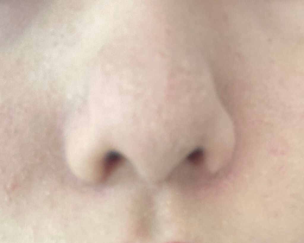 あ on LIPS 「助けてください皮というか浮いているというか化粧がどうしても馴染..」(1枚目)