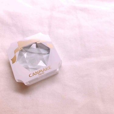 ＊CANMAKE＊
〜クリームハイライター 02〜
＊600円(税抜き)

CANMAKE初投稿はクリームハイライターです！
今回投稿するのは02番の方ですが、01番は肌馴染みがよく、ナチュラルメイクや