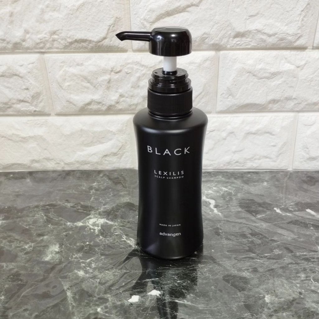 ブラック フレグランス スタイリング ヘアエッセンス/LEXILIS/アウトバストリートメントを使ったクチコミ(2枚目)