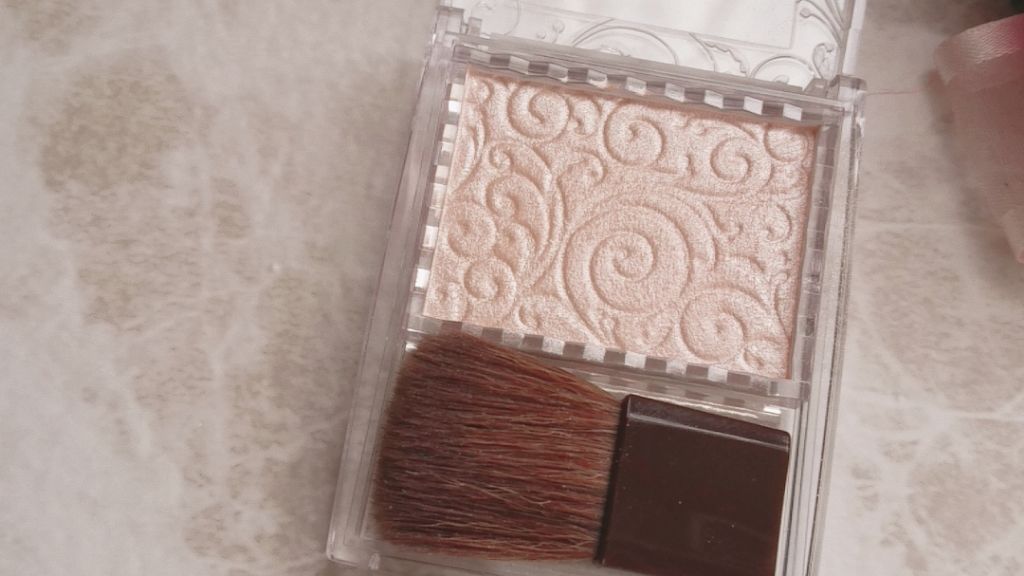 パールグロウハイライト/CEZANNE/パウダーハイライトを使ったクチコミ（2枚目）