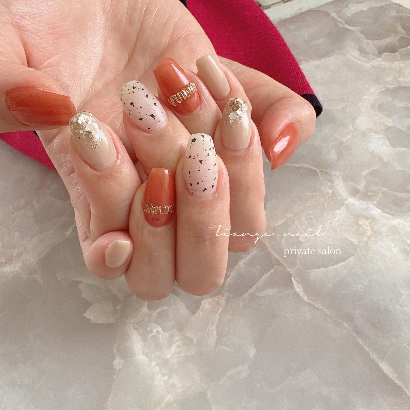 #ネイル,#大人ニュアンスネイル,#ニュアンスネイル,#ジェルネイル,#ミラーネイル,#リングネイル,#テラコッタネイル,#夏ネイルのネイルデザイン