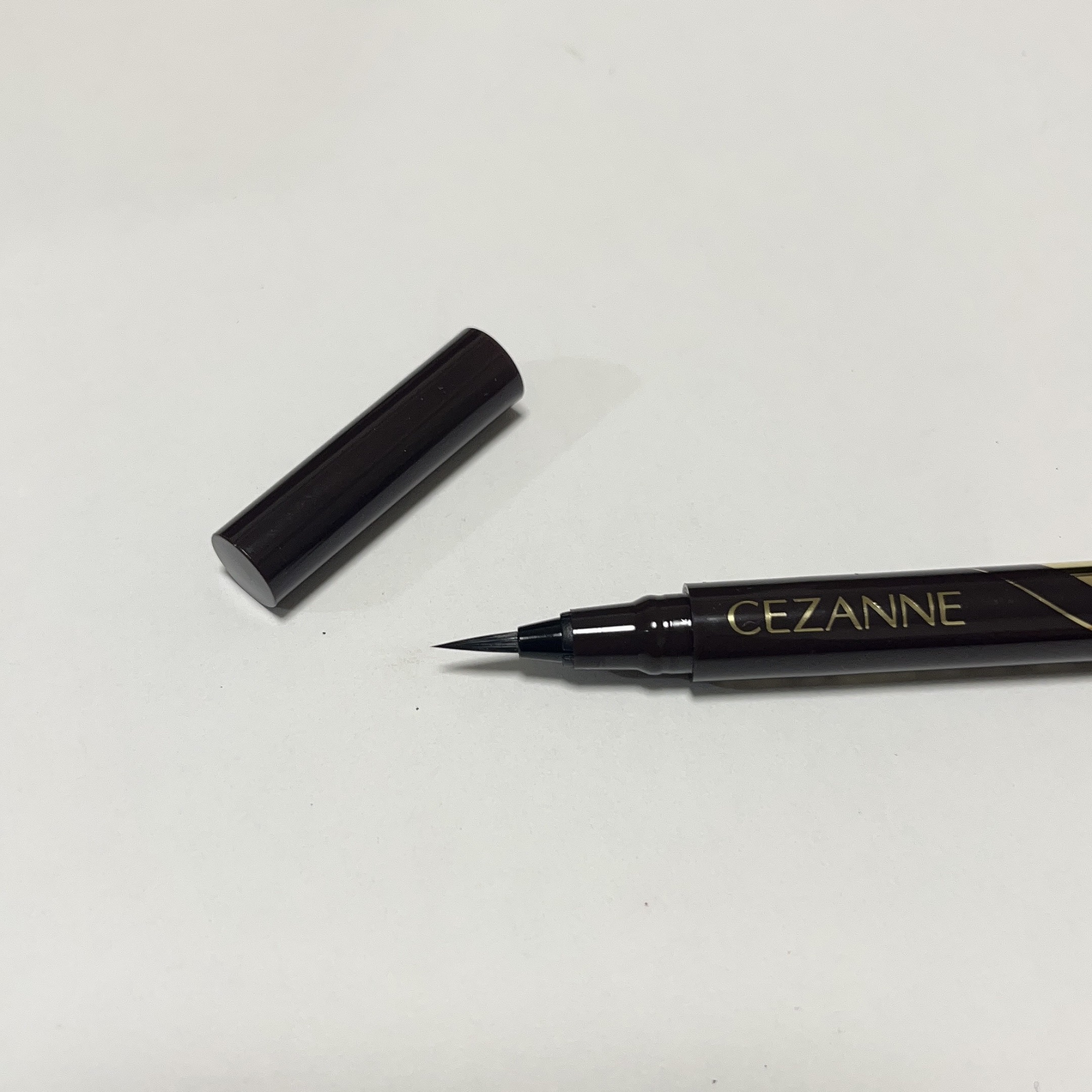 極細アイライナーEX/CEZANNE/リキッドアイライナーを使ったクチコミ（1枚目）