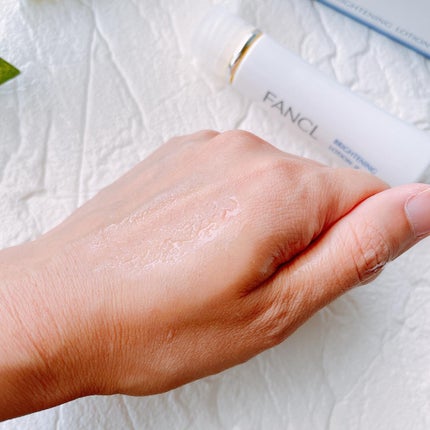 ブライトニング 化粧液 II しっとり<医薬部外品>/ファンケル/化粧水を使ったクチコミ(3枚目)