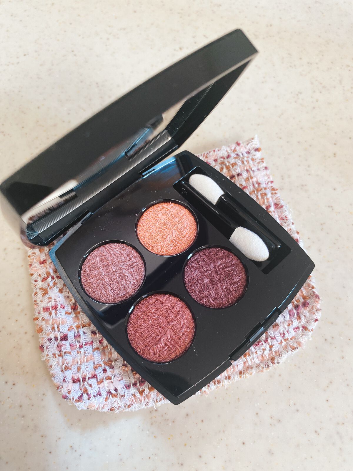 レ キャトル オンブル ツイード/CHANEL/アイシャドウパレットを使ったクチコミ（2枚目）