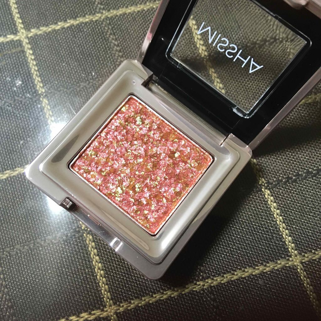 グリッタープリズム シャドウ/MISSHA/グリッターを使ったクチコミ(2枚目)