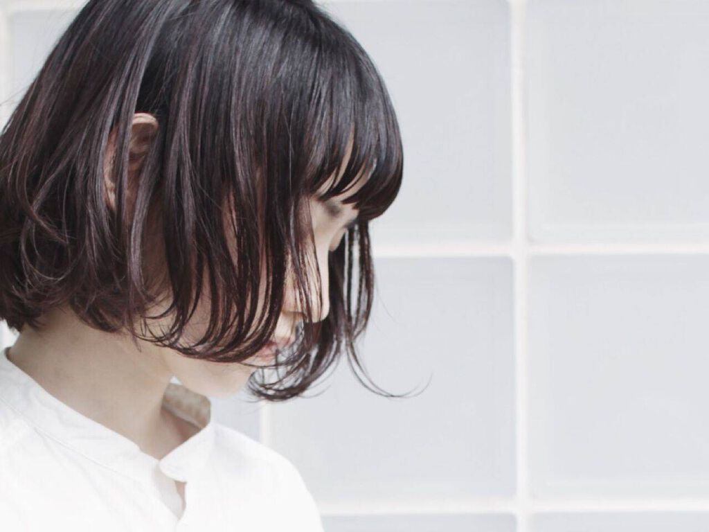 【髪の束感の出し方】束感が出ないメンズ・女性必見!オイル・ワックスなし・カットでの作り方≪おすすめ商品15選も≫のサムネイル