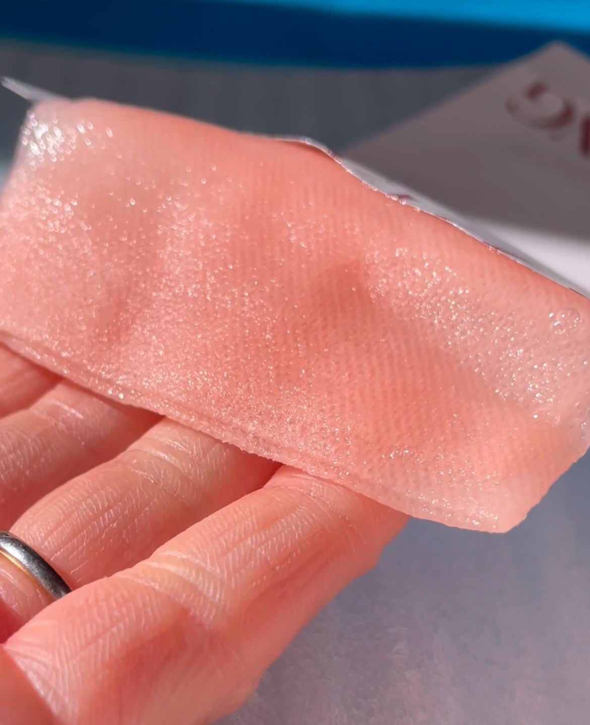 アルファNビタトーニングレッドオイルマスク/ShionLe/シートマスク・パックを使ったクチコミ(4枚目)