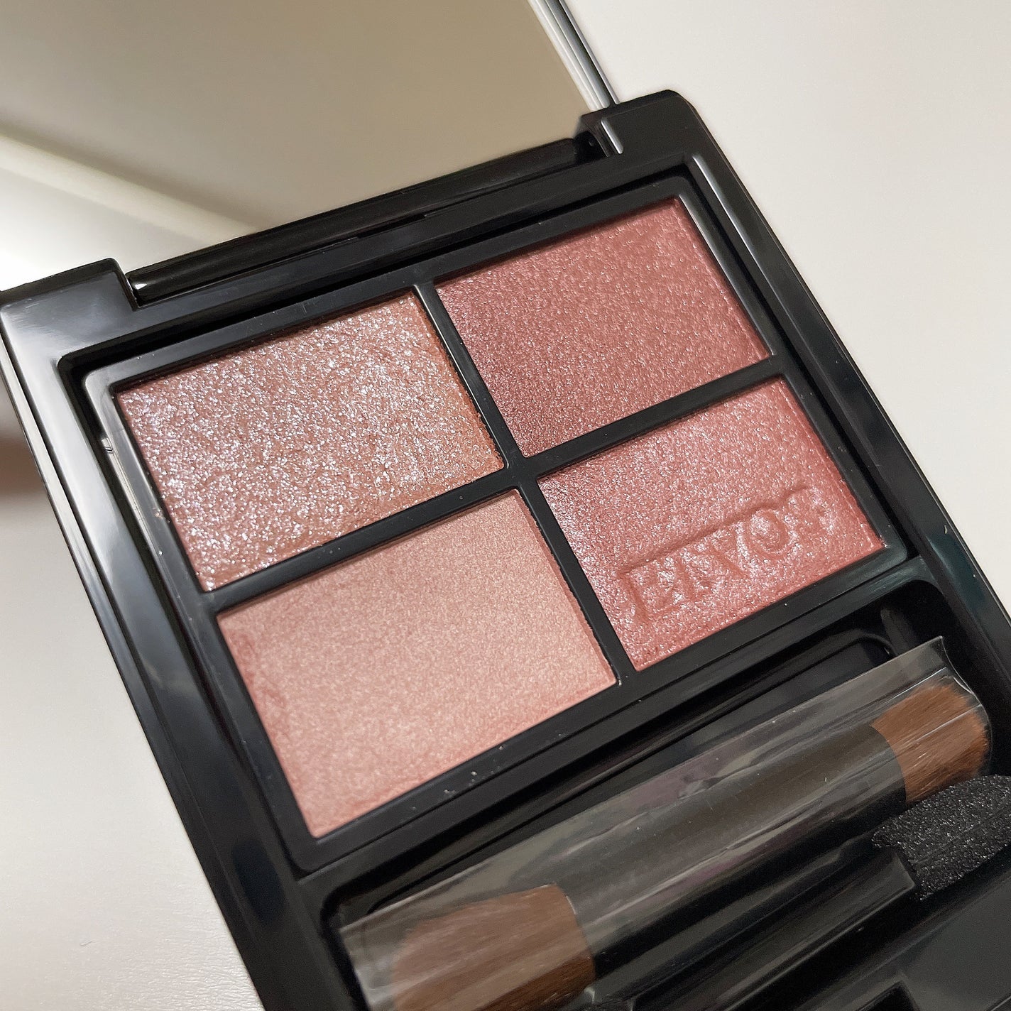 ミネラルクラッシィシャドー/エトヴォス/アイシャドウパレットを使ったクチコミ(2枚目)