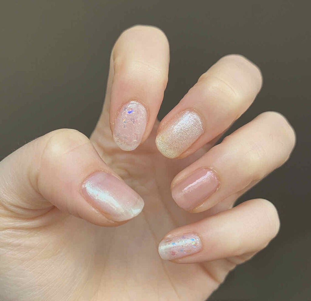 可愛い女子大生になりたい on LIPS 「【初夏にぴったり!オーロラとホログラムの最強コラボネイル💍】み..」(2枚目)