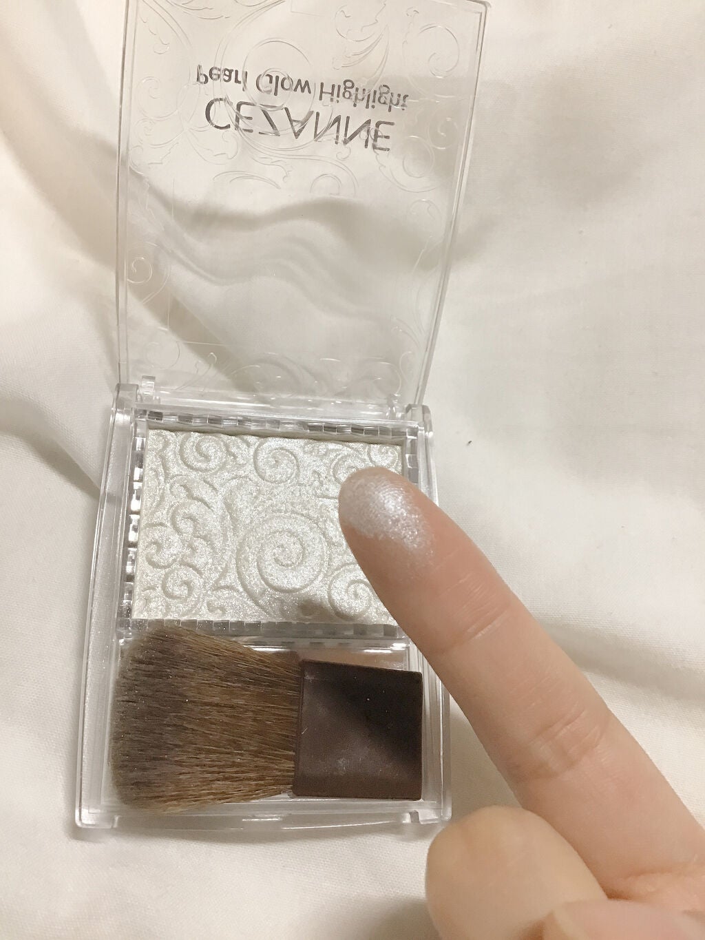 パールグロウハイライト/CEZANNE/パウダーハイライトを使ったクチコミ(5枚目)