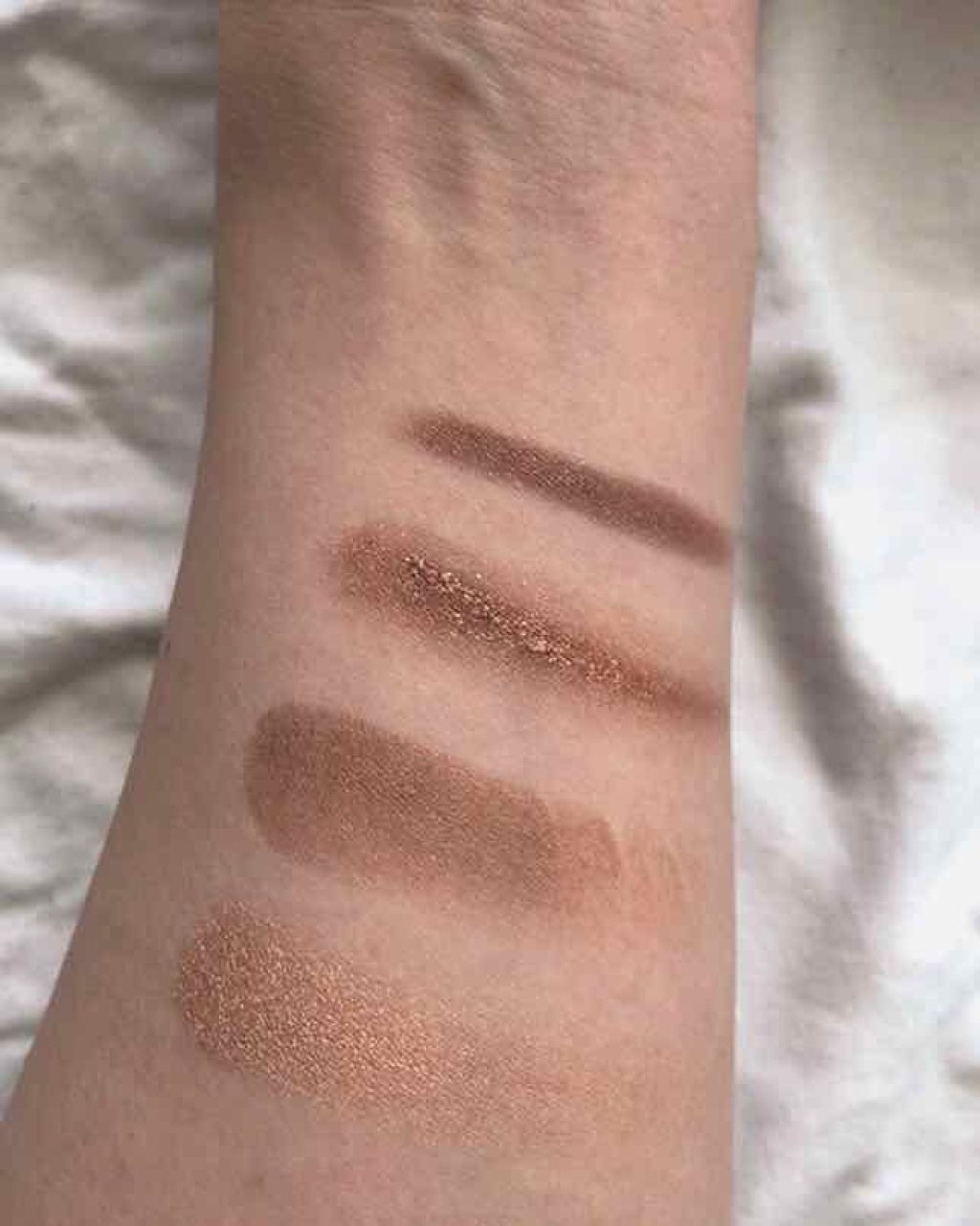 アディクション ザ アイシャドウ/ADDICTION/単色アイシャドウを使ったクチコミ（3枚目）