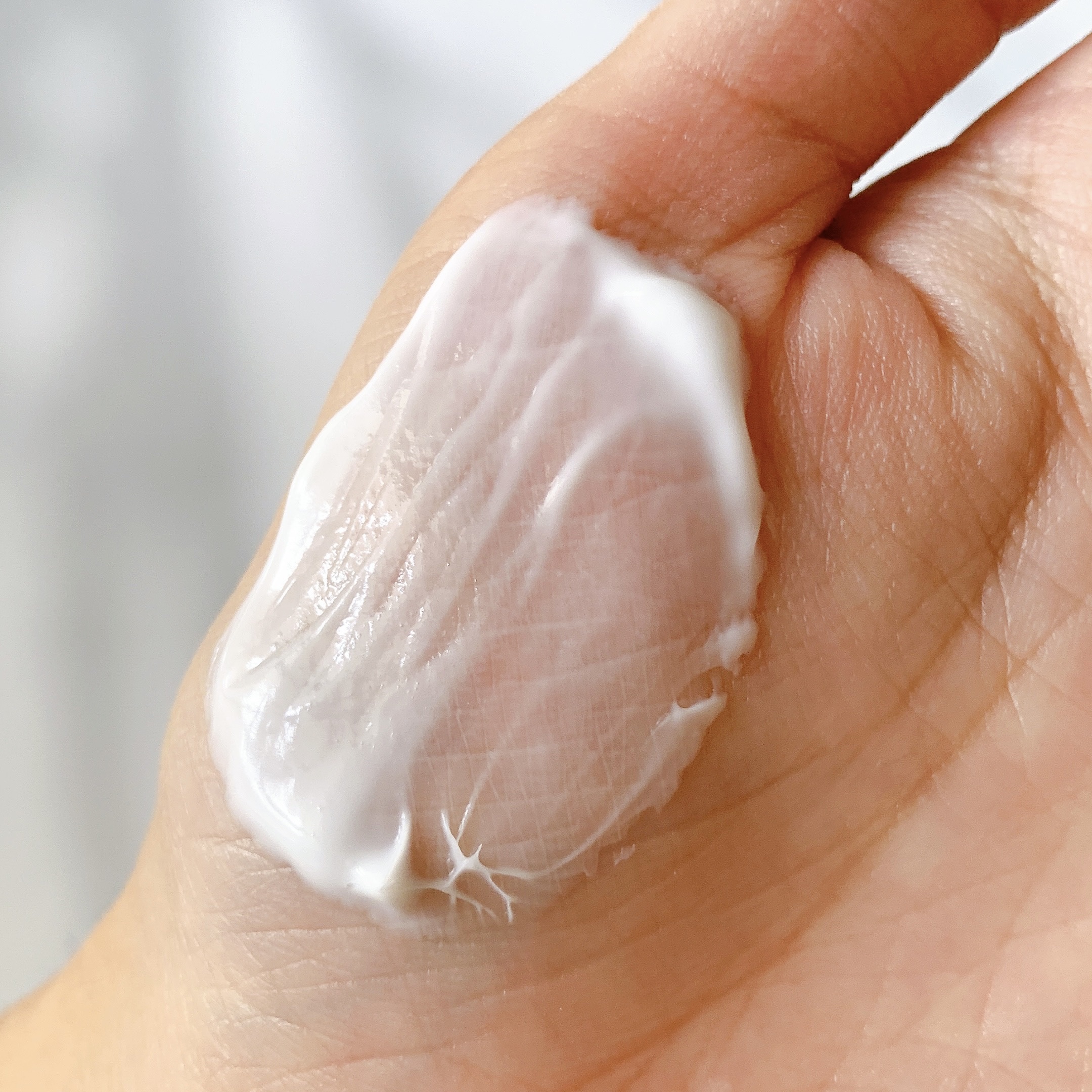 柳屋 あんず油 髪と手肌のしっとりミルク/柳屋あんず油/ヘアミルクを使ったクチコミ（2枚目）