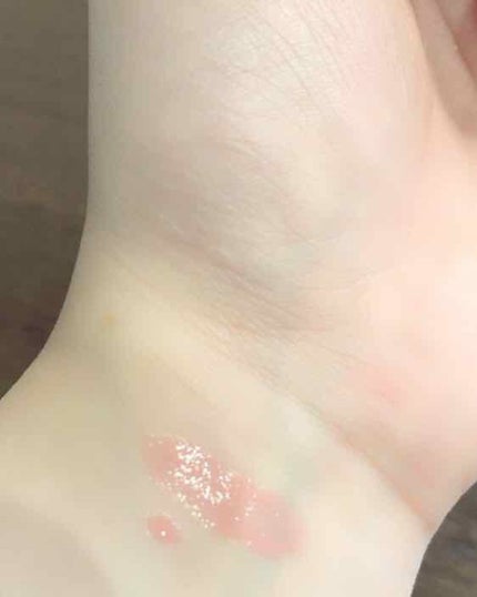 アトラクトリップ〈唇用美容液〉/LIPS and HIPS/リップグロスを使ったクチコミ(2枚目)