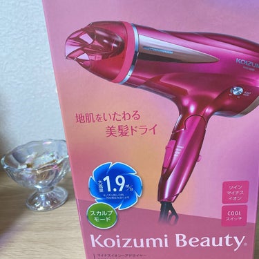 KOIZUMI マイナスイオンヘアドライヤー KHD-9010のクチコミ「KOIZUMI
マイナスイオンヘアドライヤー KHD-9010
ＶＰ　ヴィヴィッドピンク


.....」（1枚目）