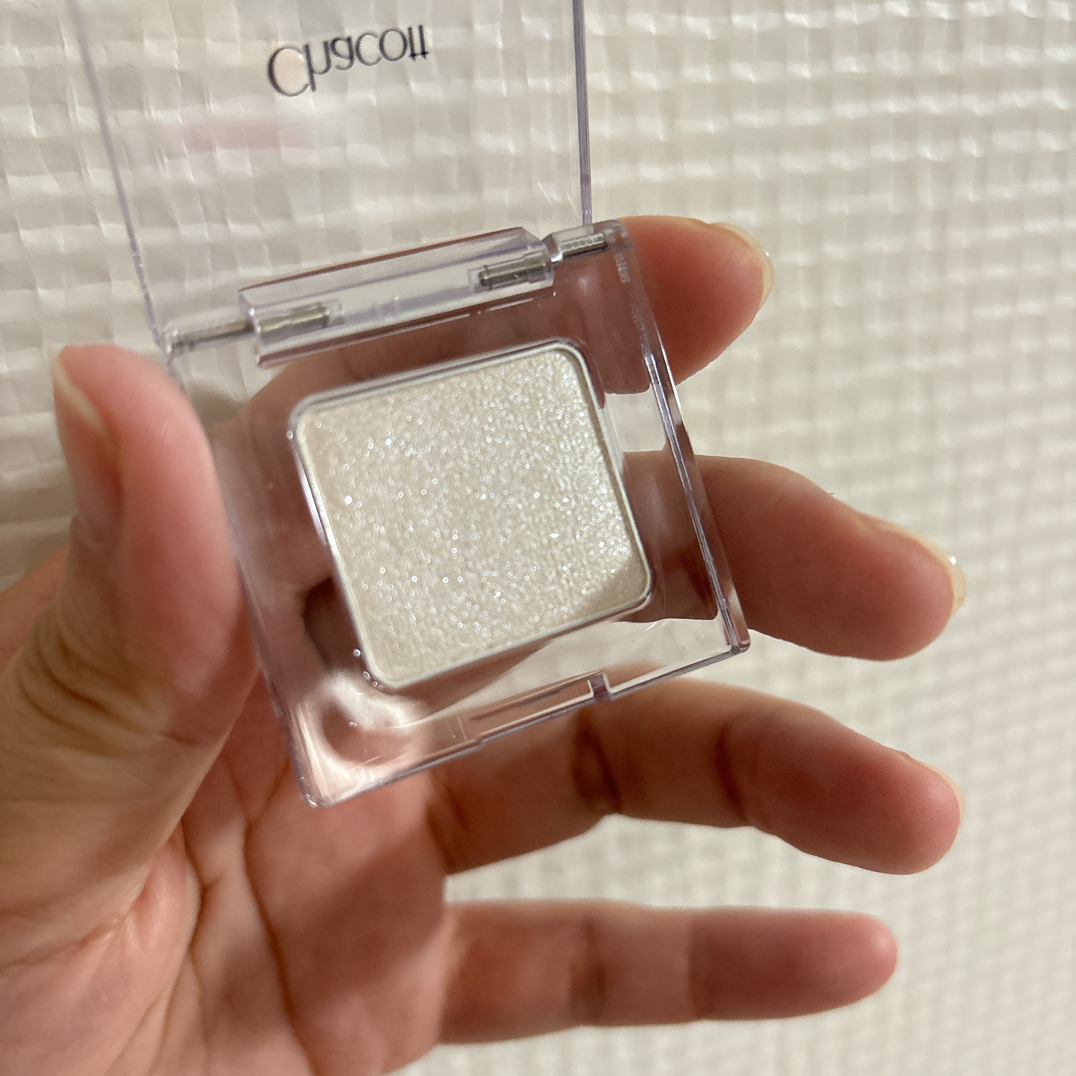 マルチカラーバリエーション トゥインクル TW07/チャコット・コスメティクス/単色アイシャドウを使ったクチコミ（3枚目）