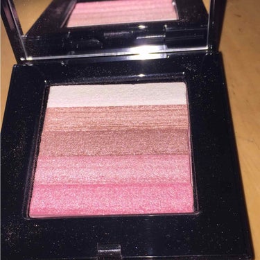 BOBBI BROWN シマーブリックのクチコミ「BOBBI BROWN
Shimmer Brick Compact
カラーはローズです。
自然.....」（1枚目）