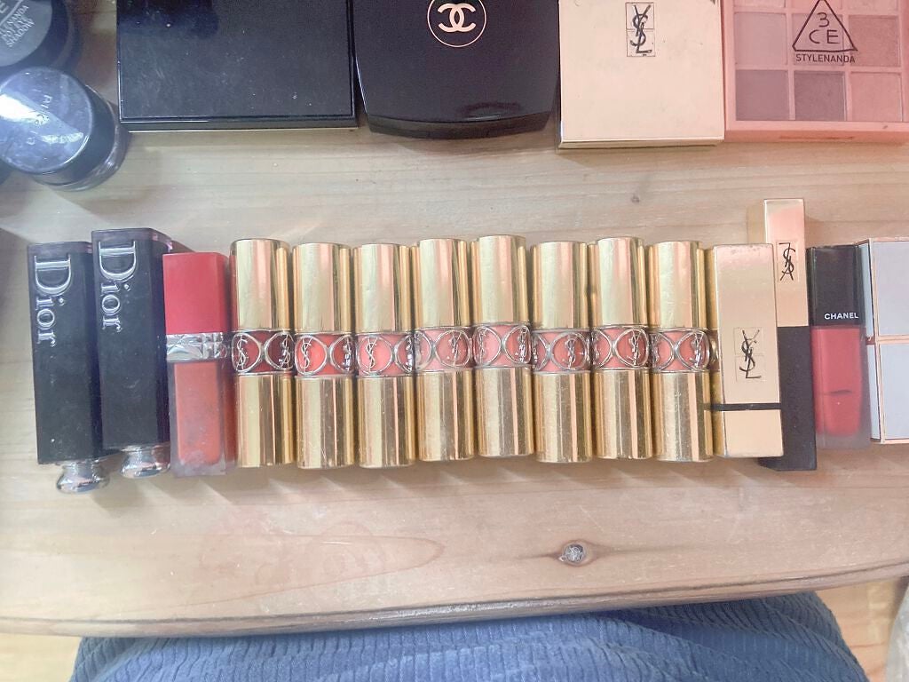 ルージュ ヴォリュプテ シャイン/YVES SAINT LAURENT BEAUTE/口紅を使ったクチコミ(2枚目)