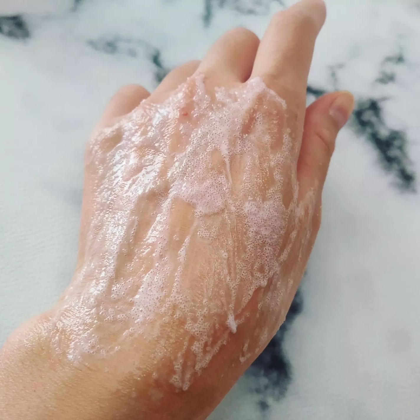 Q+Me スウィート ボム タラソ スクラブ/AGARISM/バスト・ヒップケアを使ったクチコミ(5枚目)