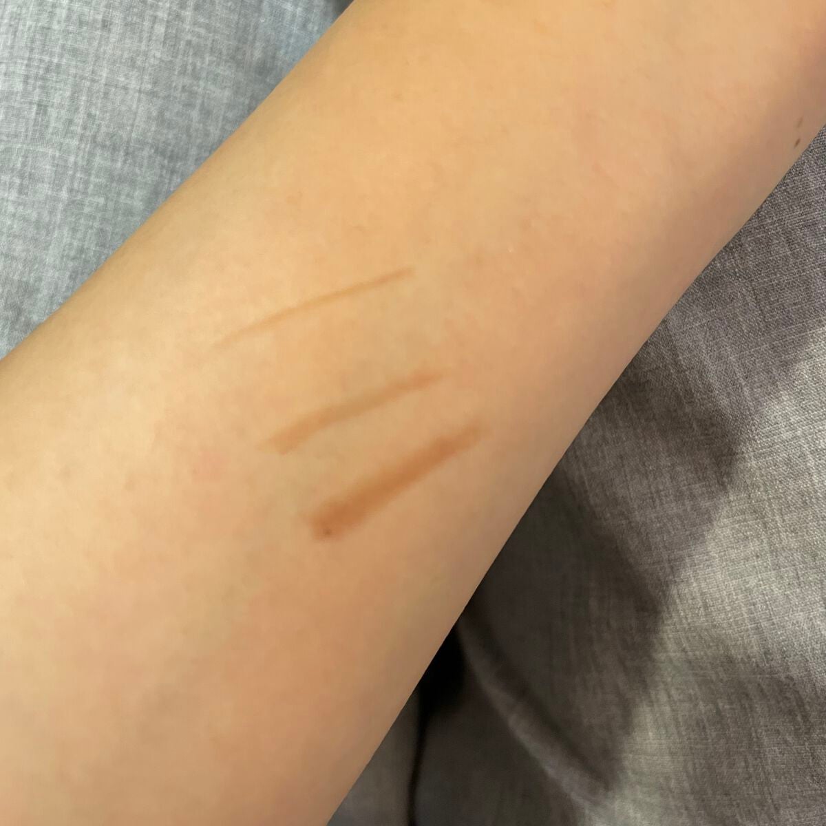 ファッションブロウ パウダーインペンシル N/MAYBELLINE NEW YORK/アイブロウペンシルを使ったクチコミ(2枚目)