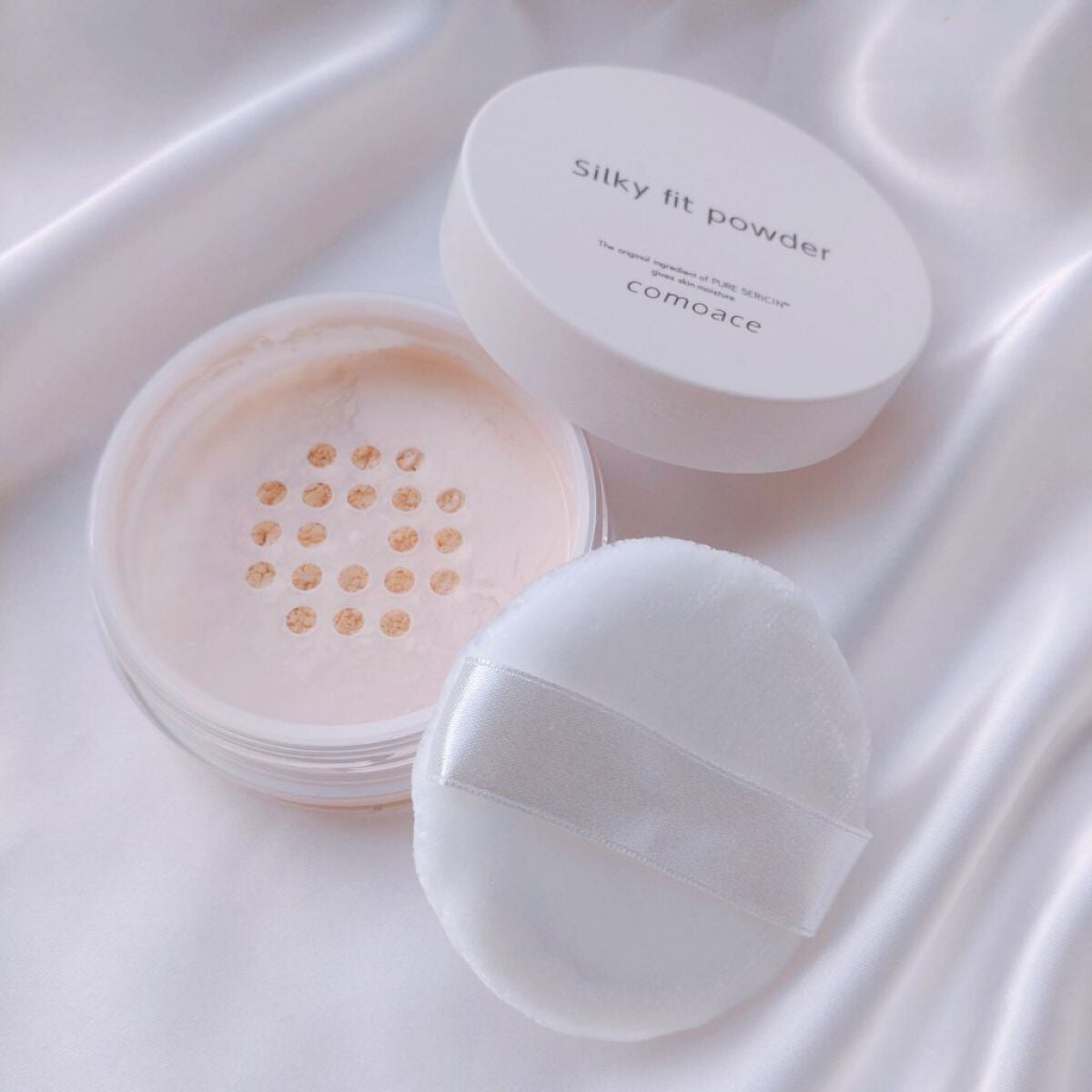 シルキーフィットパウダー /コモエース/ルースパウダーを使ったクチコミ(1枚目)