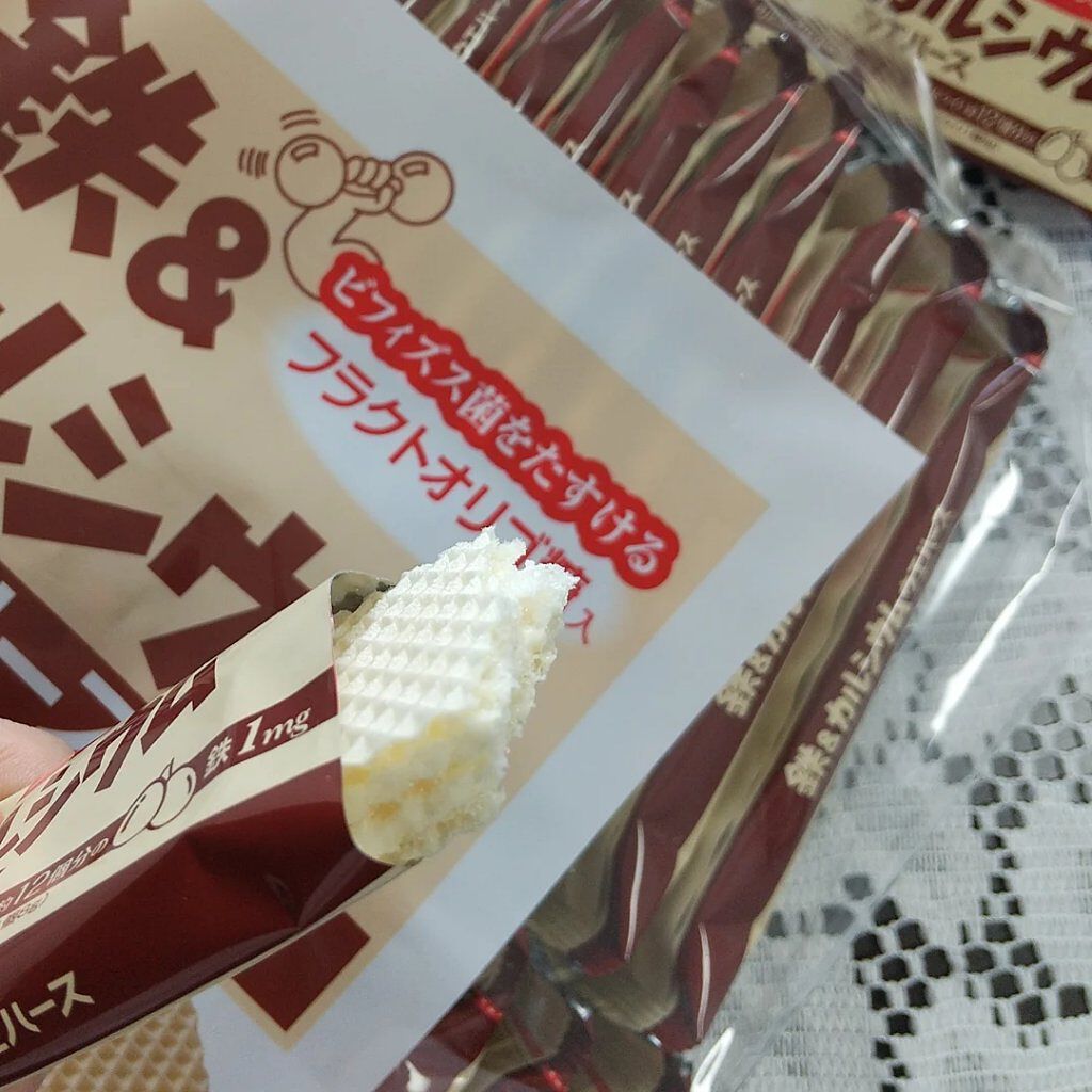鉄&カルシウムウエハース/井藤漢方製薬/食品を使ったクチコミ（3枚目）