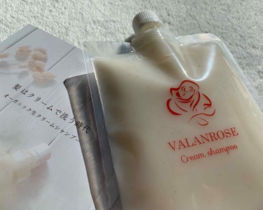 VALANROSE クリームシャンプーのクチコミ「髪はクリームで洗う時代。
オールインワンシャンプー🧴

#valanrose
#クリームシャン.....」（1枚目）