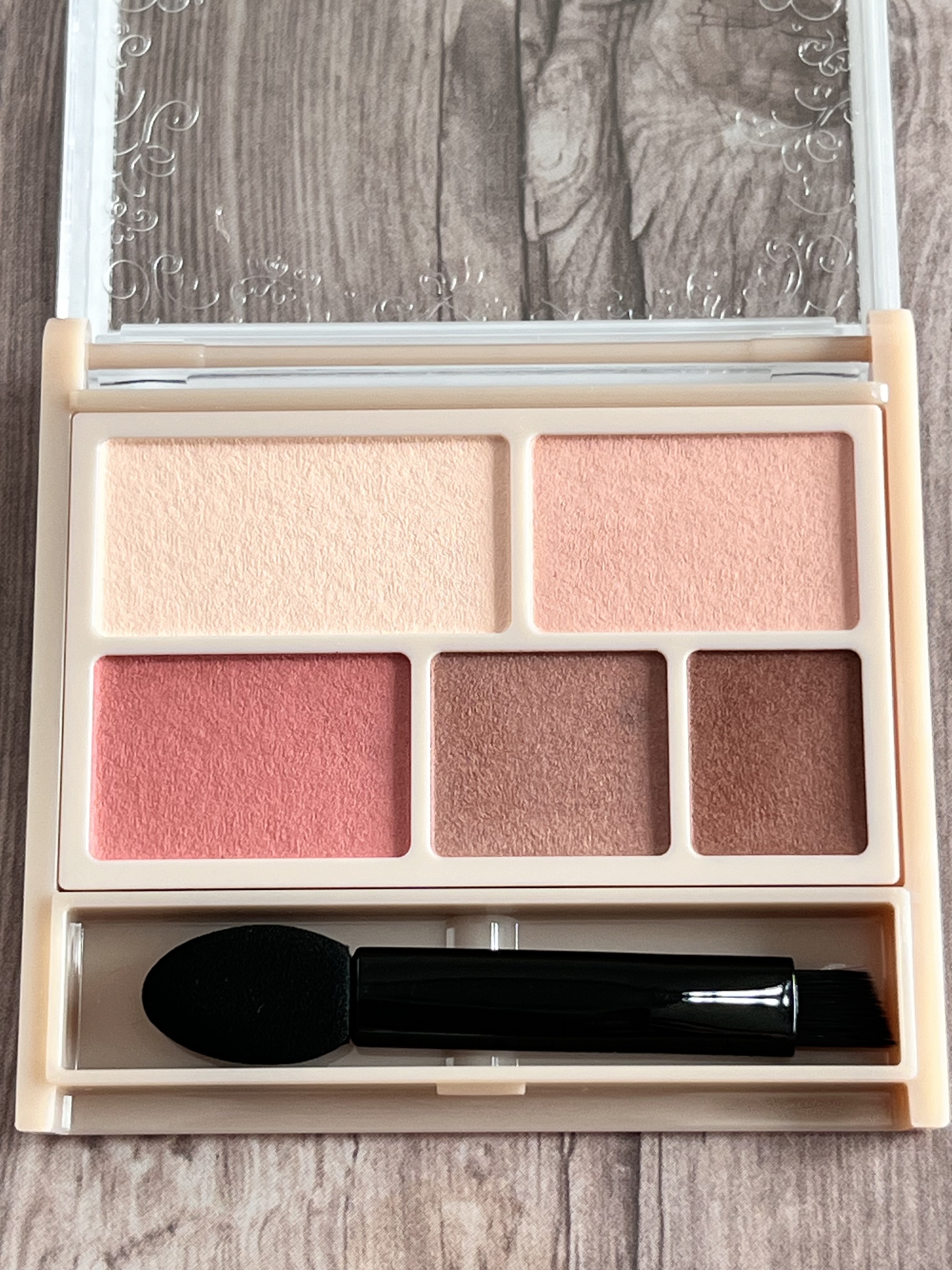 パーフェクトマルチアイズ 08 スリーズショコラ/キャンメイク/アイシャドウパレットを使ったクチコミ（2枚目）