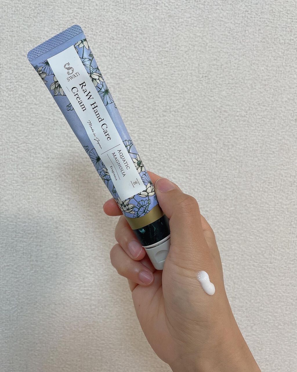 SWATi MARBLe RaW Hand Care Cream(Aquatic Magnolia)のクチコミ「スワティーのハンドクリーム

RaW Hand Care Cream 
(Aquatic Ma.....」（1枚目）