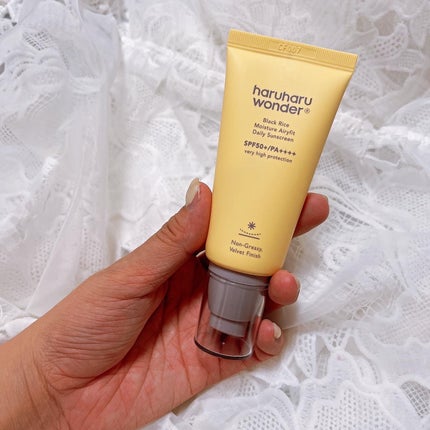 ブラックライスモイスチャーエアリーフィットデイリーサンスクリーン/haruharu wonder/日焼け止めクリームを使ったクチコミ(3枚目)