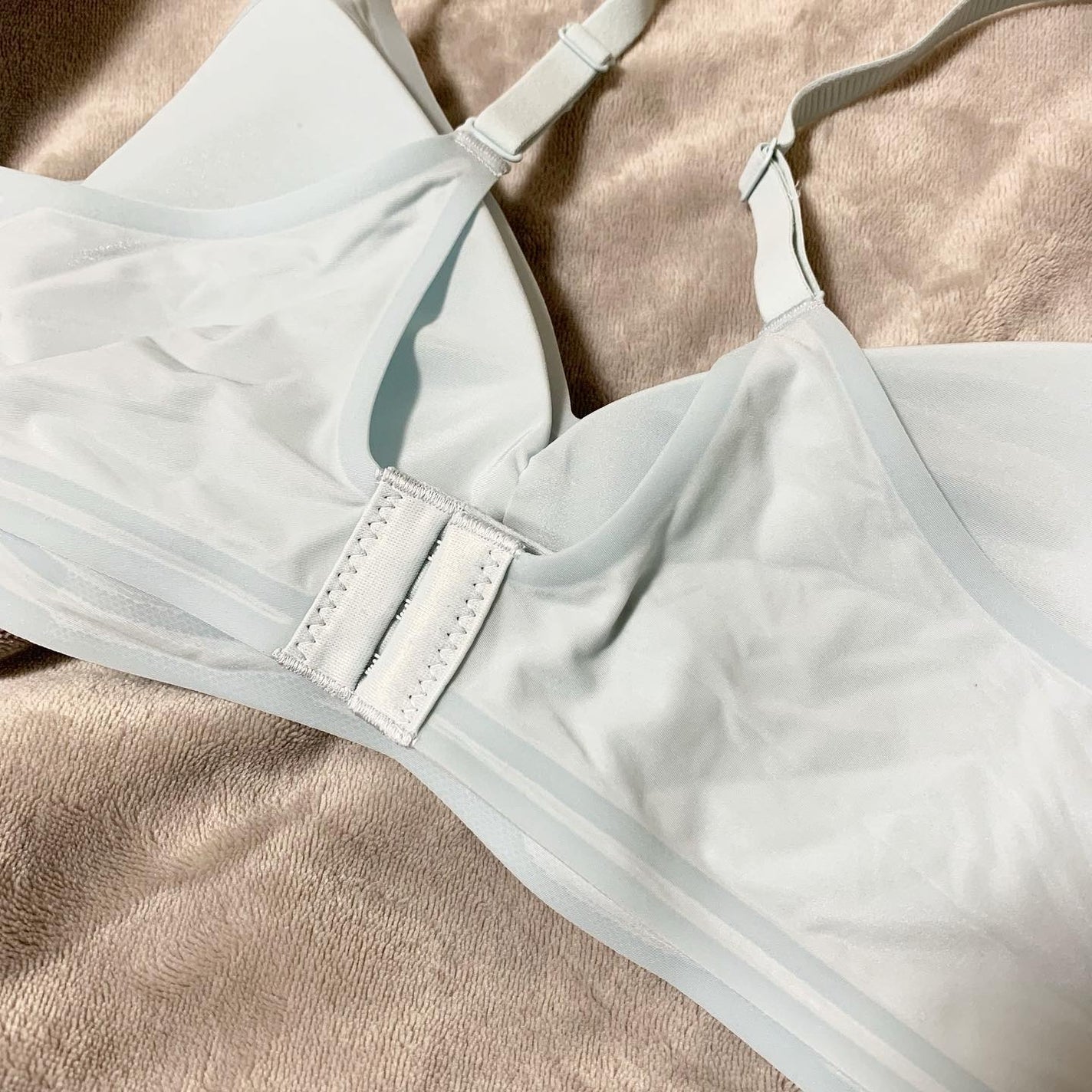 ズボラコスメヲタクちゃん on LIPS 「\NOTTEゼロ感ブラ/SNSなどで話題のナイトブラをお試しし..」(4枚目)