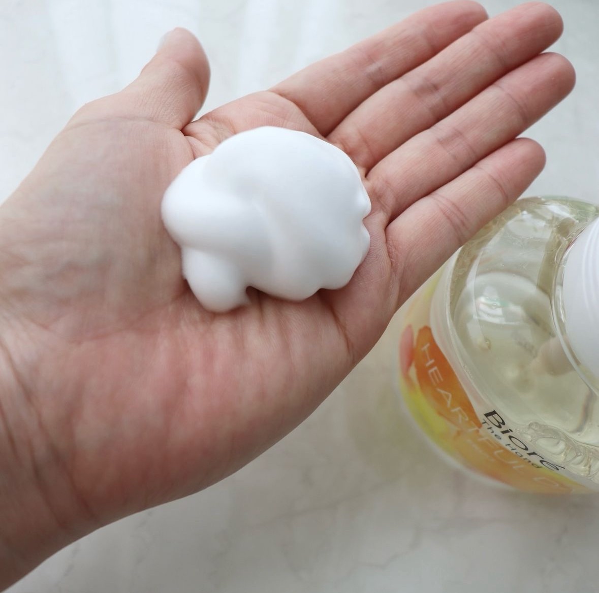 ビオレ ザ ハンド 泡ハンドソープ 静寂につつまれる森林の香り/ビオレ/ハンドソープを使ったクチコミ（2枚目）