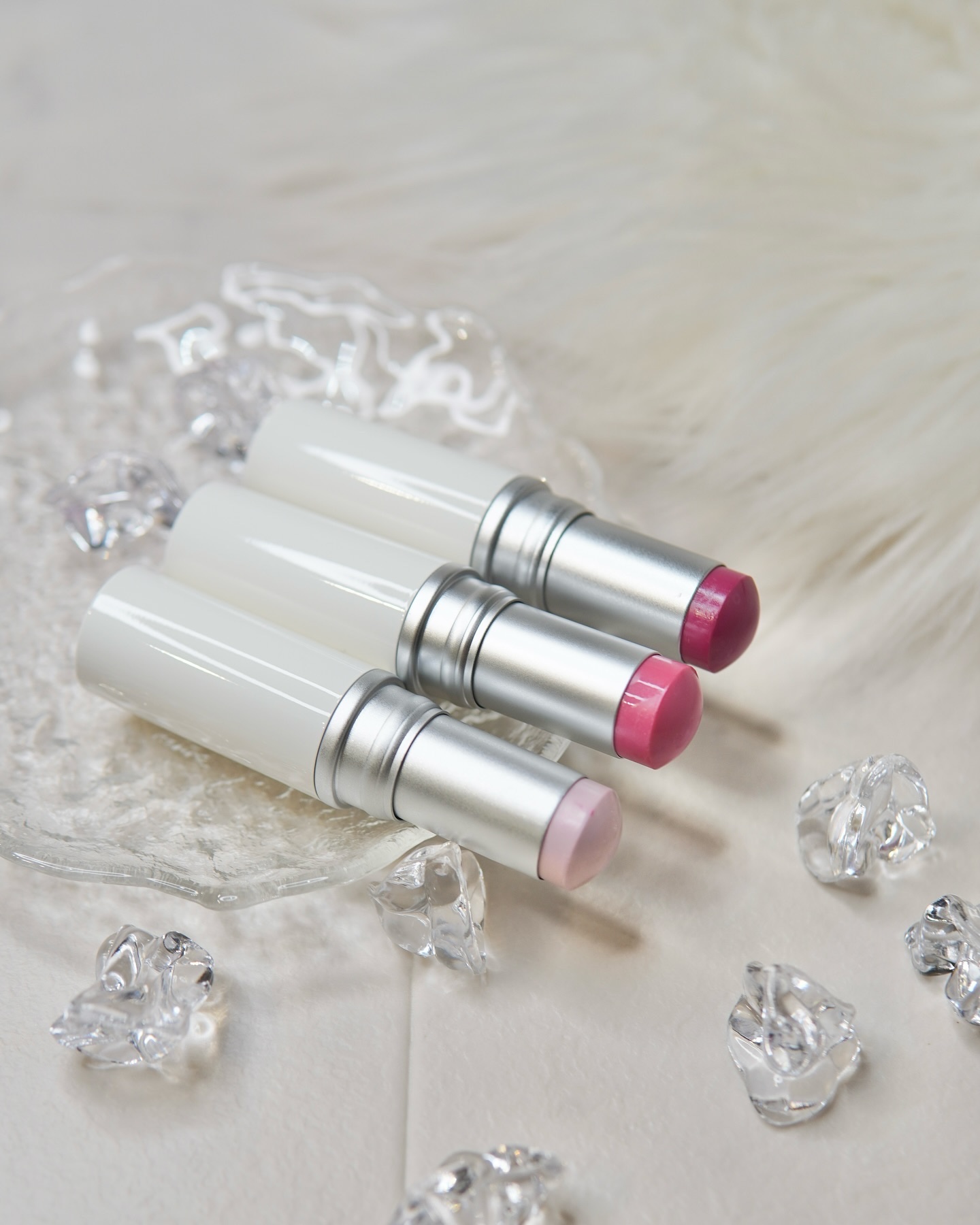 トゥルーディメンションラディアンスバーム/hince/スティックハイライトを使ったクチコミ（2枚目）