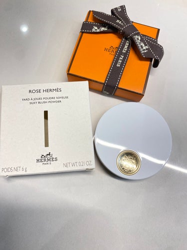 エルメス ローズ・エルメス ファー ア ジュ プードル ソワユーズのクチコミ「購入品レビュー✨

HERMES／エルメス

チークカラー 〈ローズ エルメス〉 
プードル .....」（2枚目）