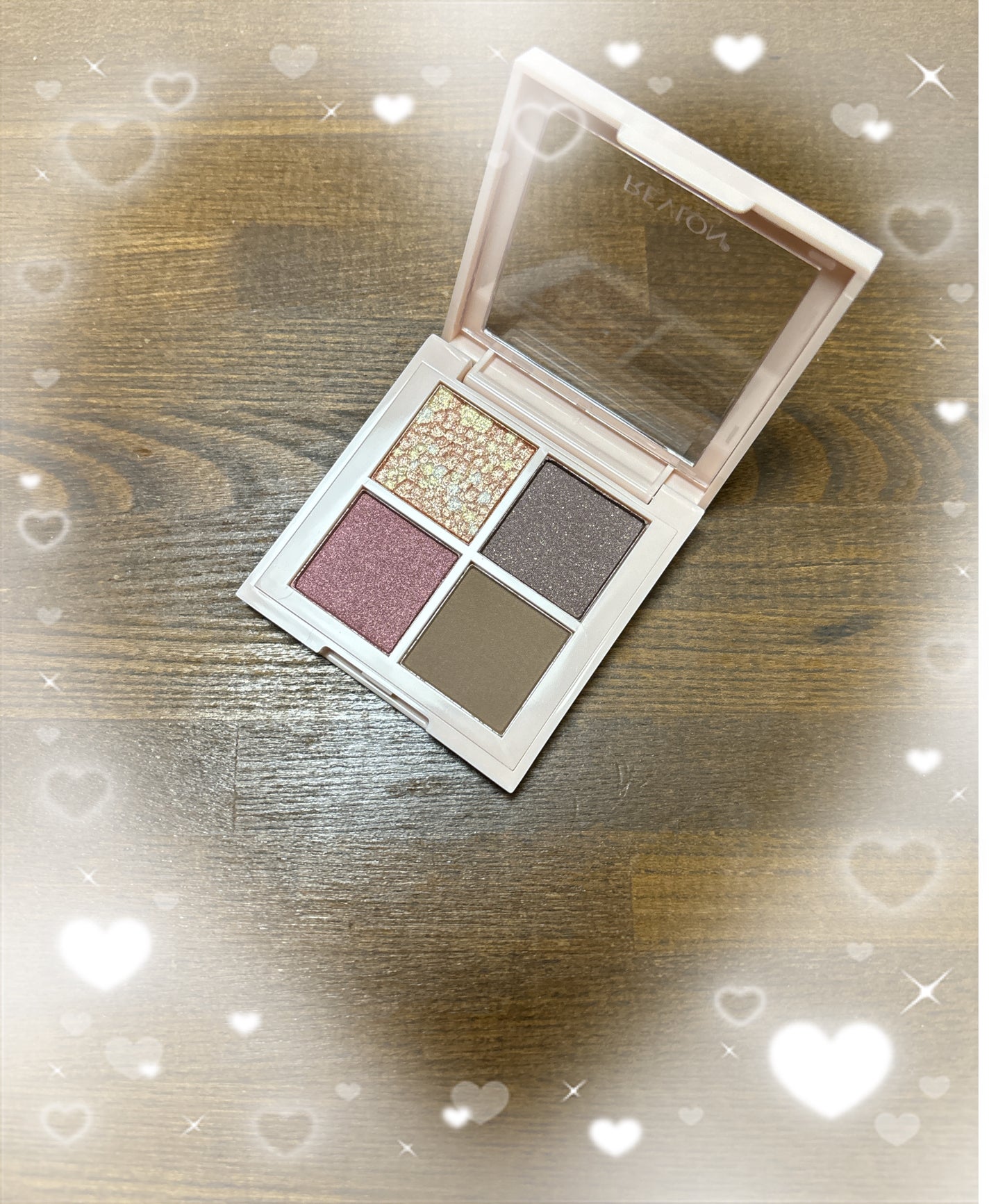 レブロン ダズル アイシャドウ クアッド/REVLON/アイシャドウパレットを使ったクチコミ(2枚目)