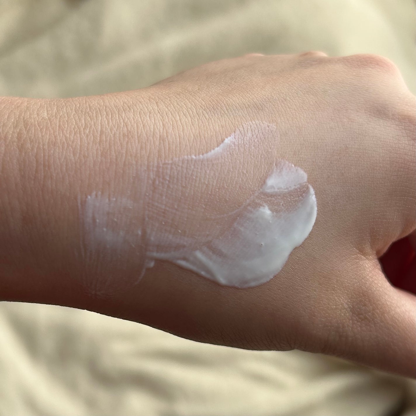 ヒアルーシカ ウォーターフィット サンセラム/SKIN1004/日焼け止めローションを使ったクチコミ(4枚目)