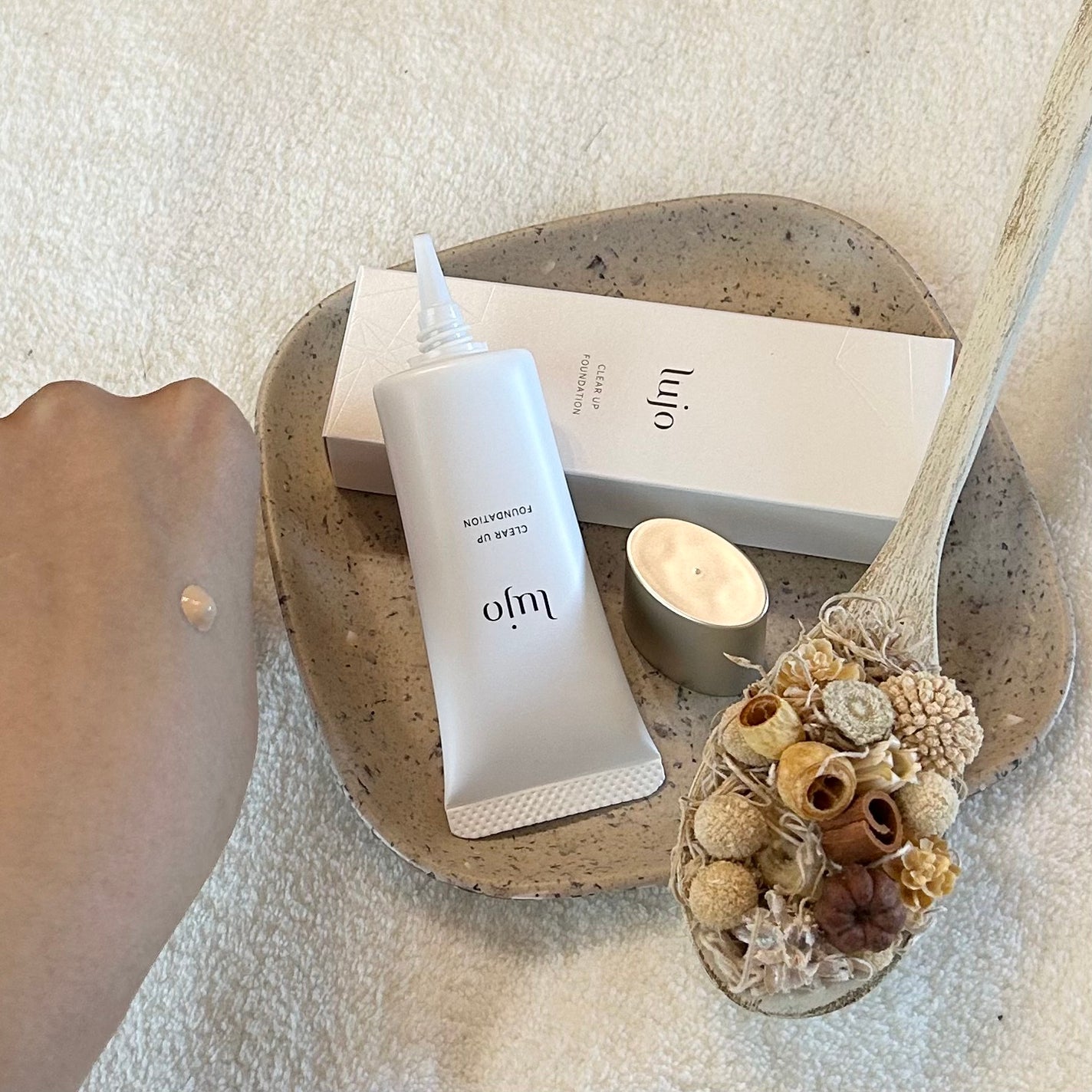 クリアアップ ファンデーション/lujo/クリーム・エマルジョンファンデーションを使ったクチコミ(2枚目)