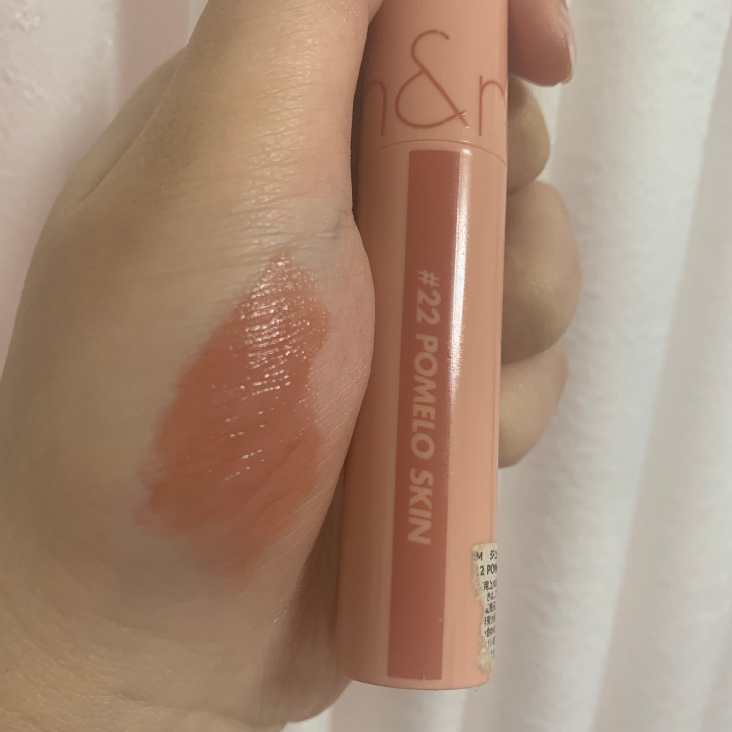 ジューシーラスティングティント/rom&nd/リップティントを使ったクチコミ(3枚目)