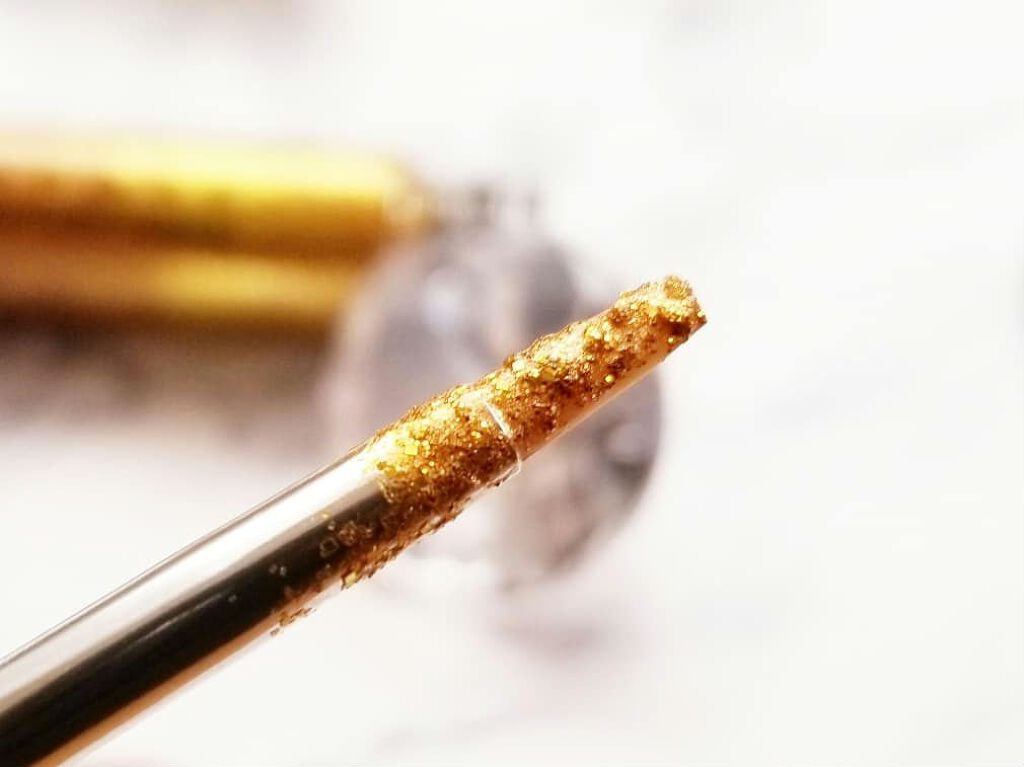 メイクアップカラーバリエーション ラメグリッター/チャコット・コスメティクス/グリッターを使ったクチコミ（3枚目）