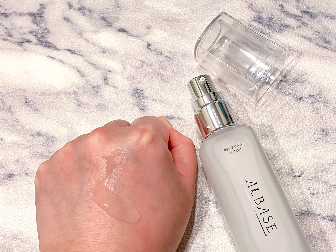 リベレイトローション/ALBASE/美容液を使ったクチコミ(2枚目)