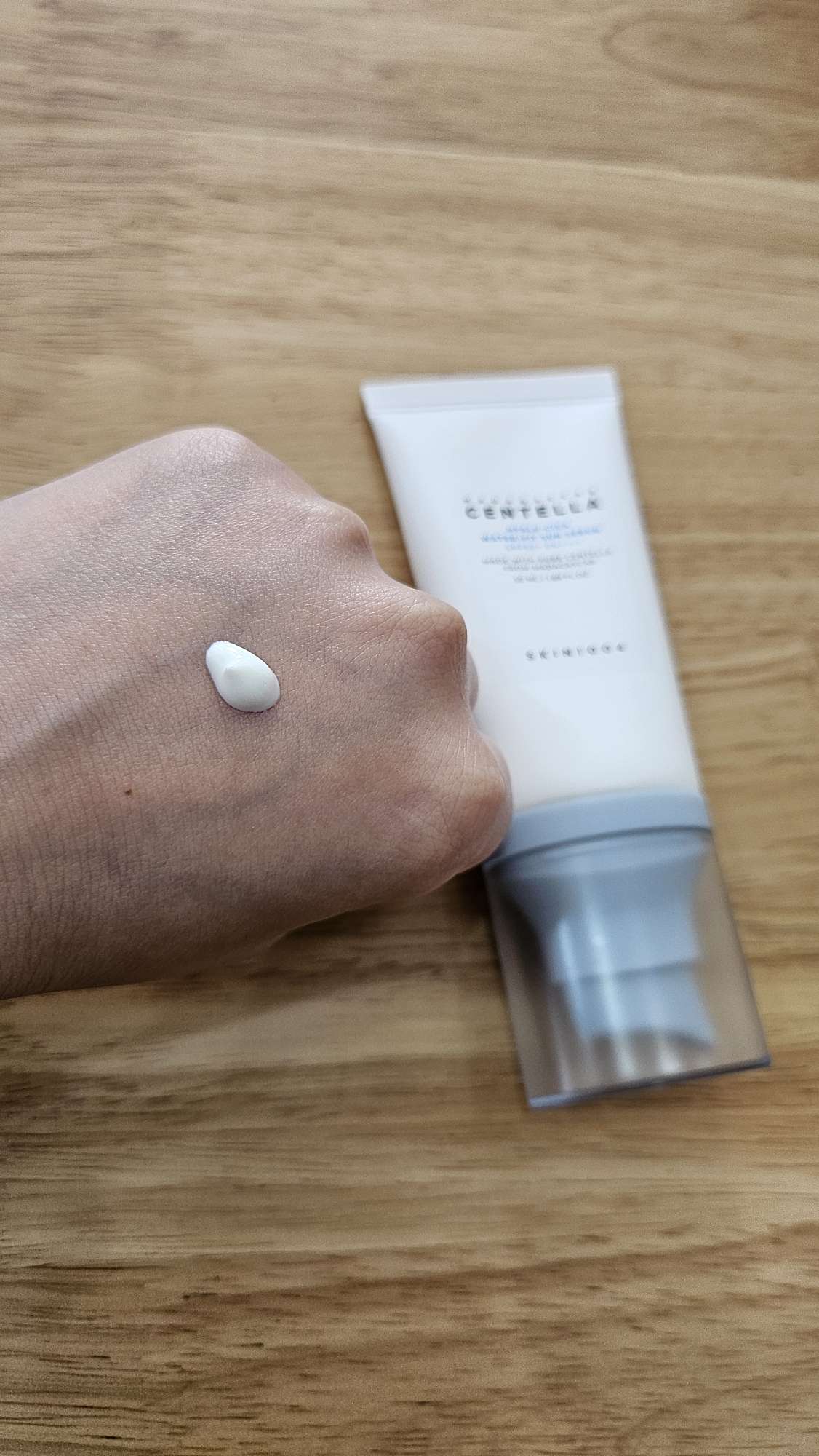 ヒアルーシカ ウォーターフィット サンセラム/SKIN1004/日焼け止めローションを使ったクチコミ（2枚目）